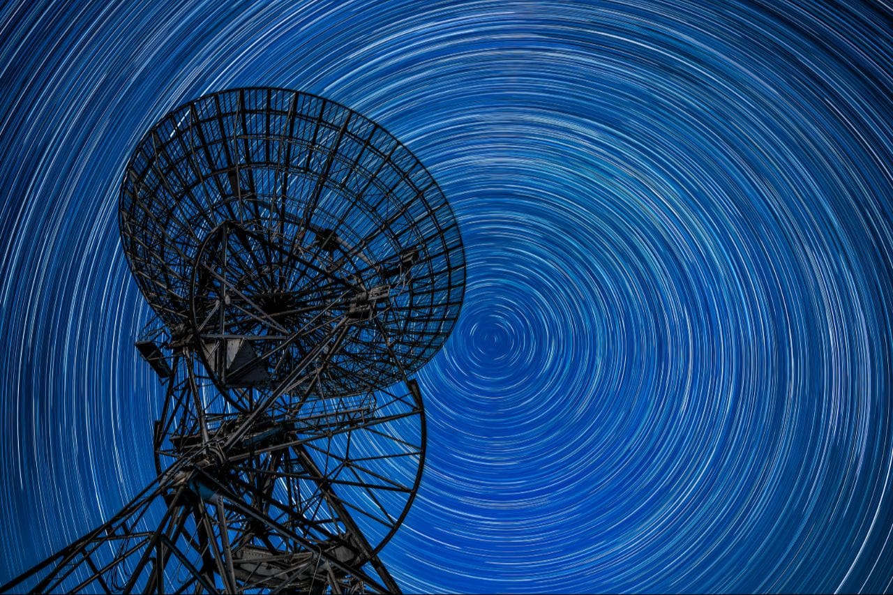 Star trails by Joao Yordanov Serralheiro