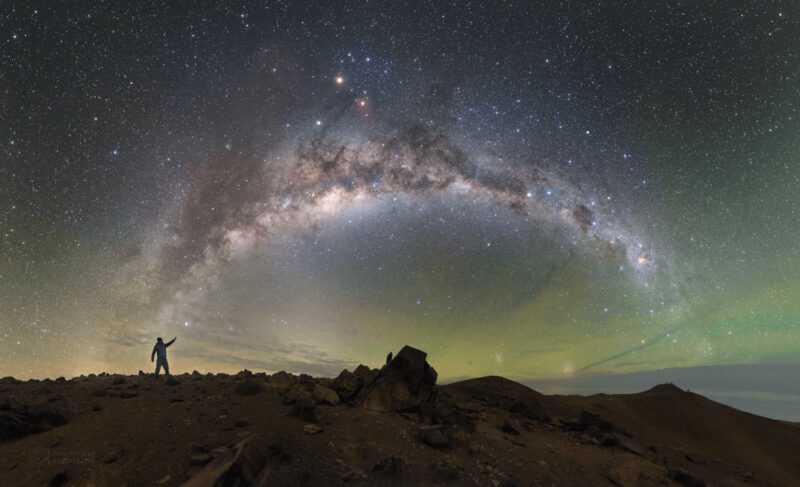 2016_04_04_Stones_Paranal_Touching_Sky_1500px